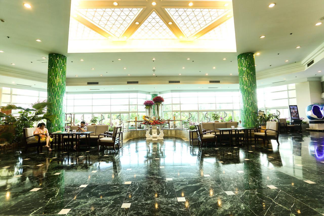 Sunshine Resort Intime Sanya Exterior photo